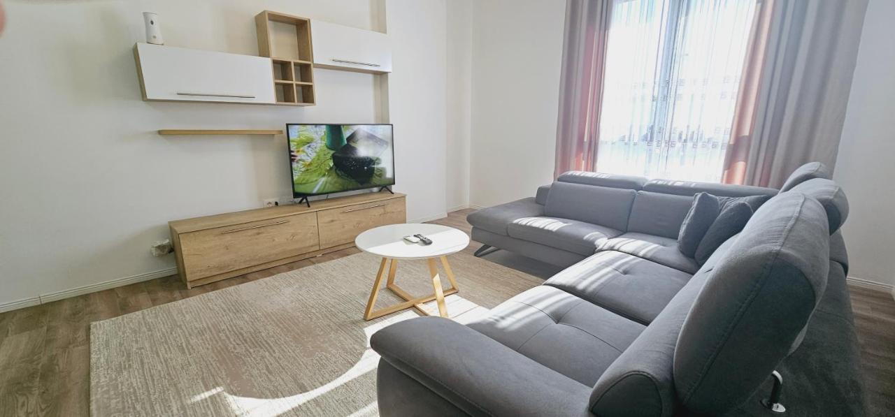 Myhouse At 21 Dhjetori Daire Tiran Dış mekan fotoğraf