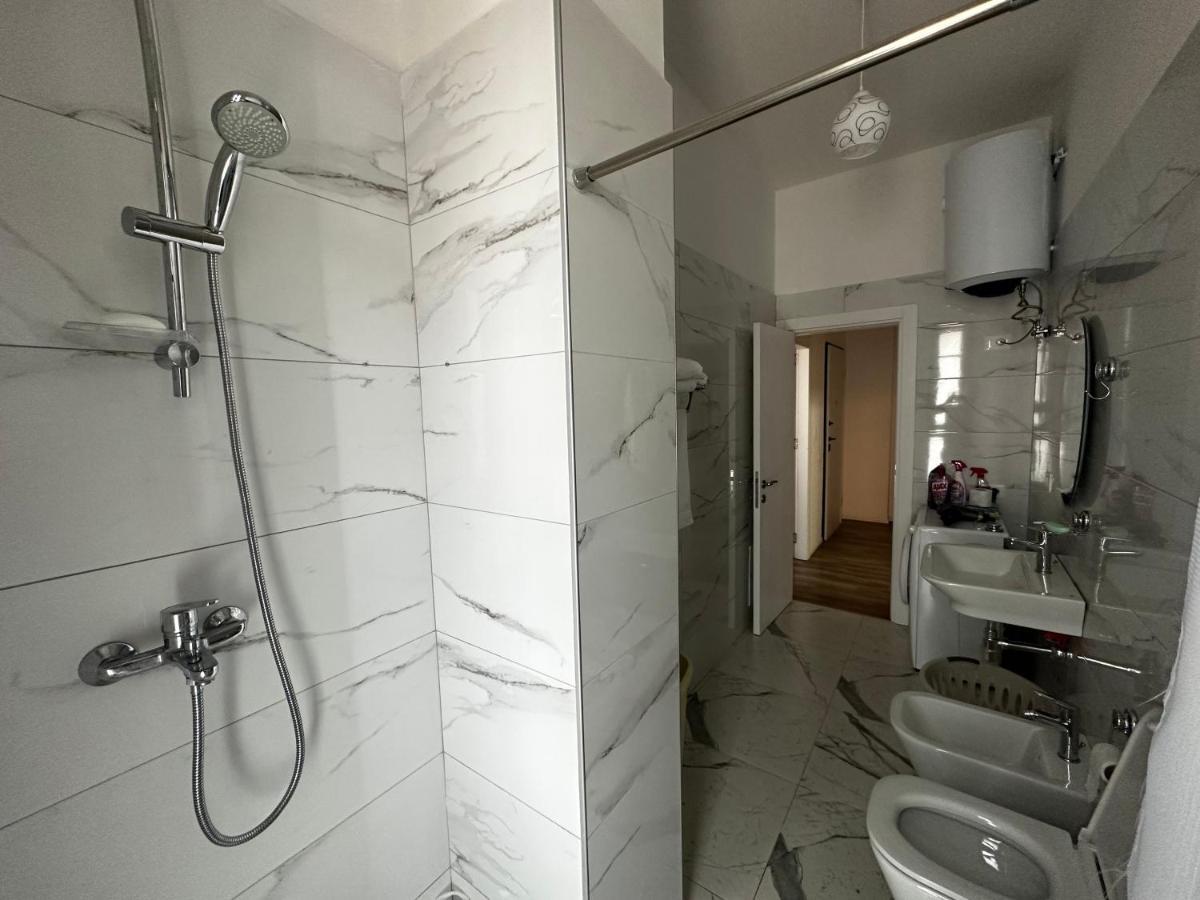 Myhouse At 21 Dhjetori Daire Tiran Dış mekan fotoğraf